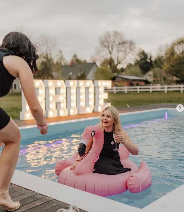 kto płaci za wieczór panieński