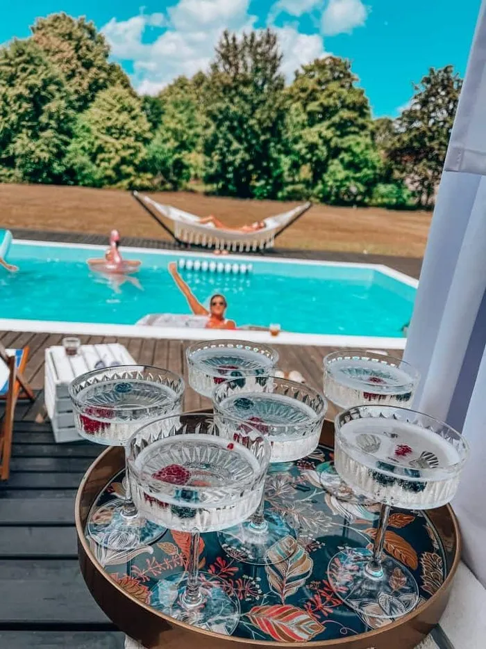 Wieczór Panieński - Przy basenie