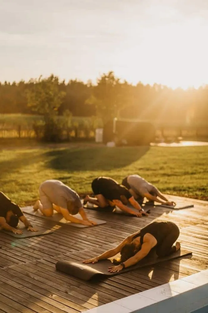 Integracja w rytmie Slow - Masaże i zajęcia z Jogi